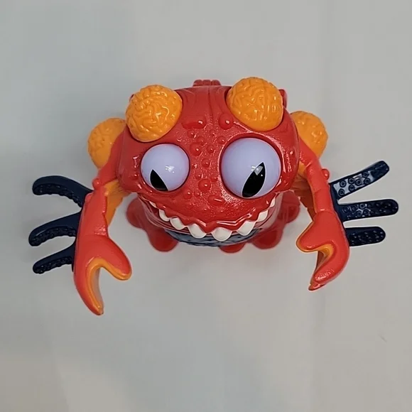 IMAGINEXT 2008 RED SPACE ALIEN EATING MONSTER 5" FIGURE TOY - Picture 10 of 10